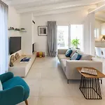 Azulea Villa *