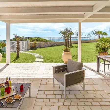 Azulea Villa