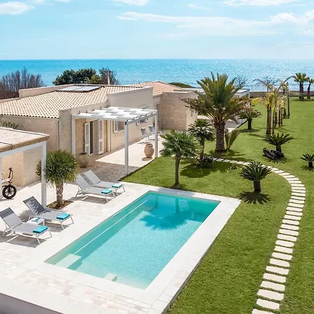 Azulea Villa *